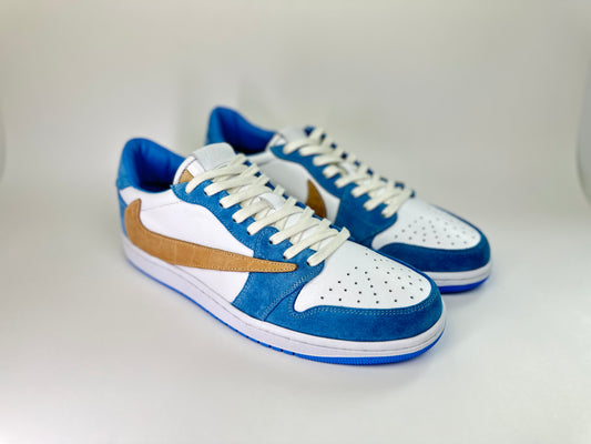 UNC TS AJ1 low size 11 Men’s